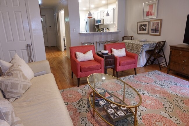 Photo - 801 King St
