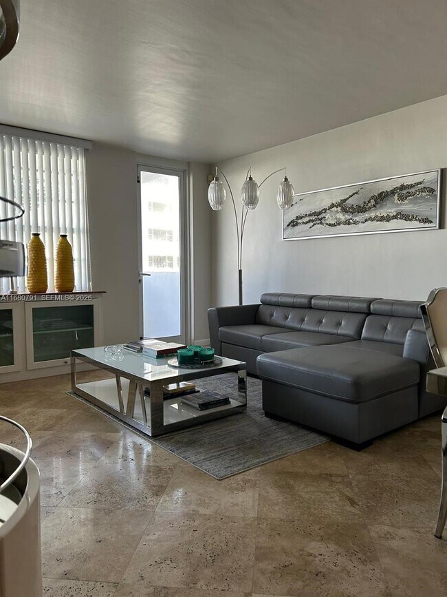 100 Lincoln Rd Unit 608