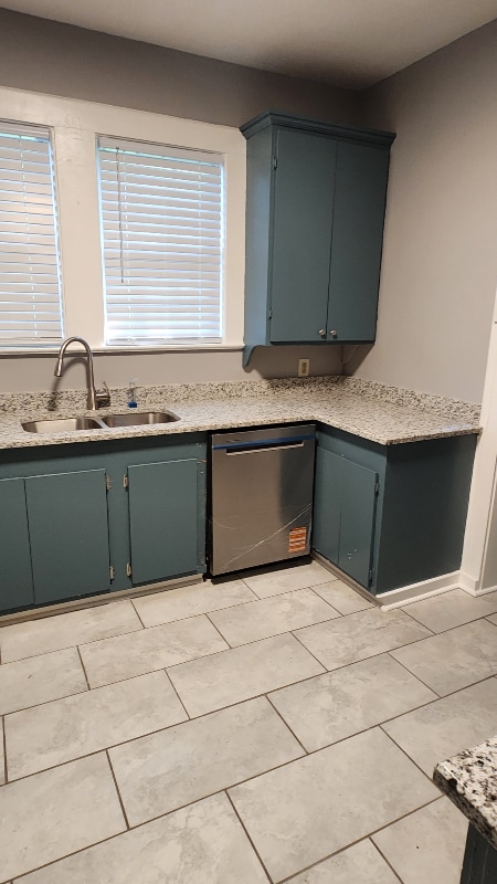 Photo - 195 Sellers St SE