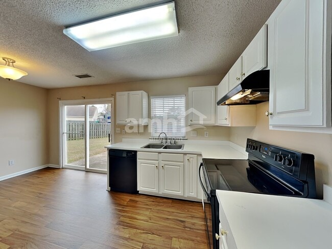 Photo - 3118 Kalamath Glen Ct