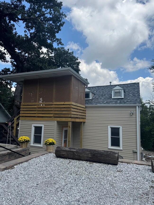 Building Photo - 27 Country Club Rd Rental