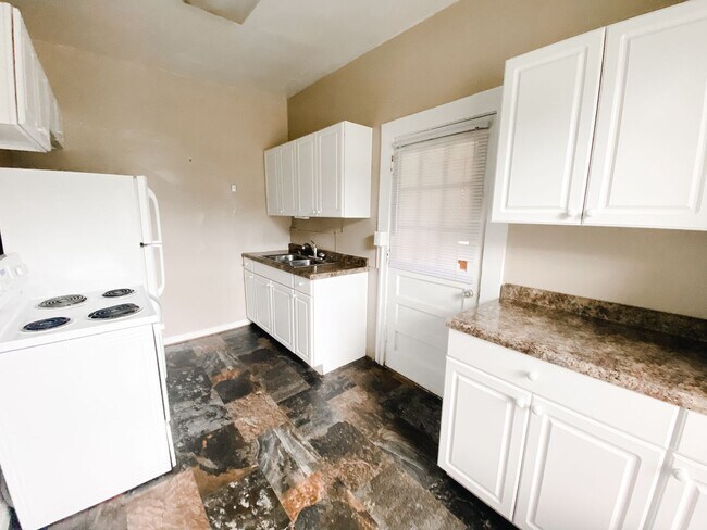 Photo - 617 Evergreen St Unit 617 Evergreen St