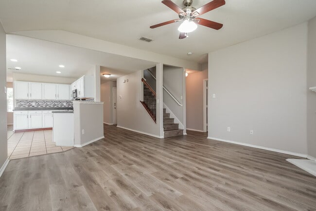Photo - 1625 Grassy View Dr
