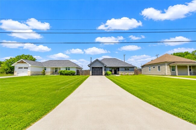 Photo - 7610 Avenue G