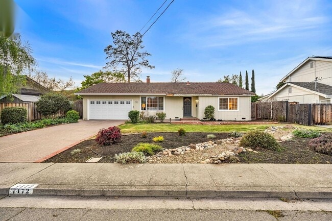 Photo - 7472 Blue Fox Way