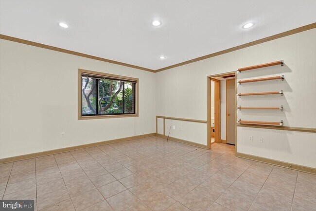 Photo - 4114 Davis Pl NW Unit 1