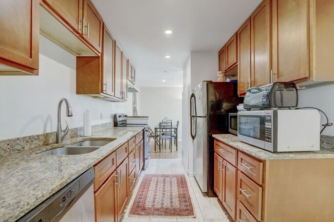 Photo - PRE-LEASE 4 BED 2 BATH – Updated Brick Hom...