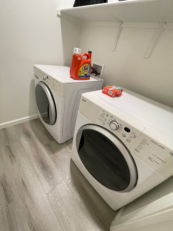 Photo - 2469 Cellar St