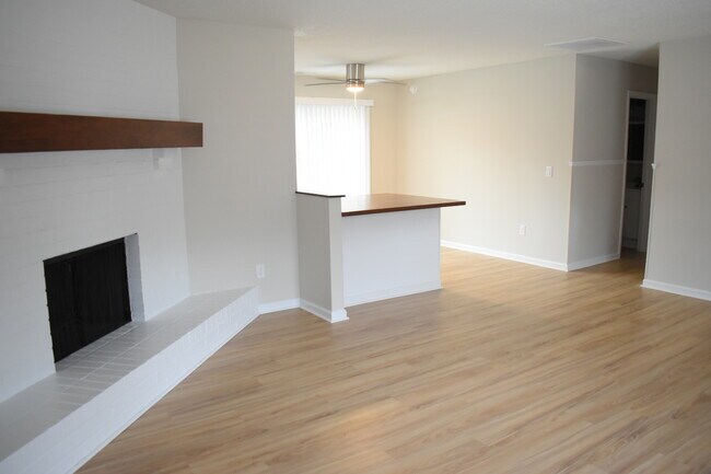 Photo - 4839 Berkley Dr