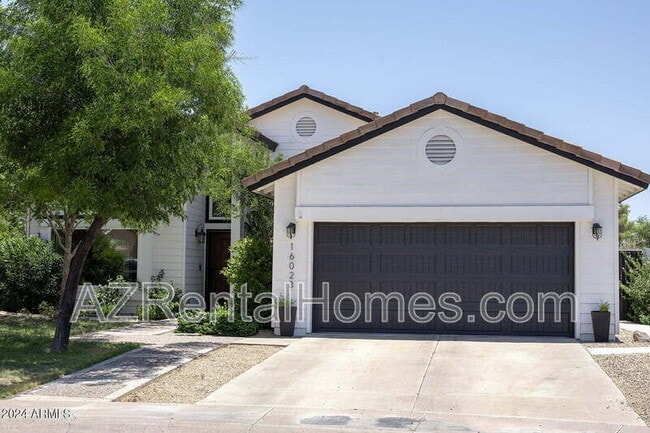 Photo - 16023 N 48th Pl