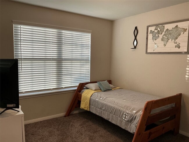 Photo - 4030 Emperor Valley Ln
