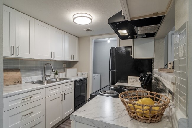 Grove at Stonebrook Apartments and Townhomes