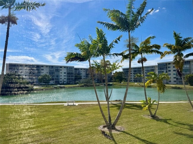 Photo - 2855 Leonard Dr Unit H202