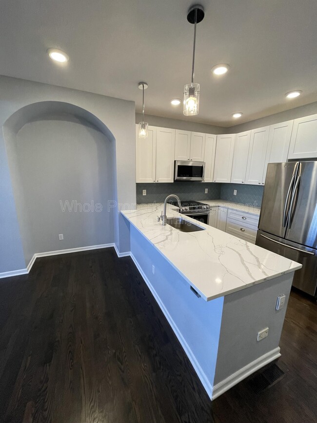 Photo - 2737 W Greens Dr