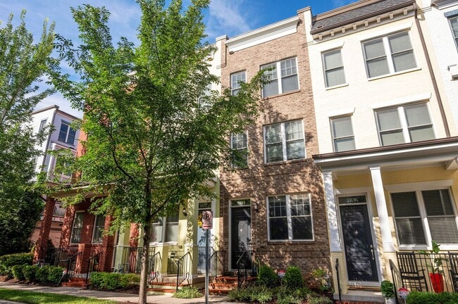Photo - 3 bedroom 2.5 bathroom TownHome // Brookland//Garage Parking & Rooftop Deck