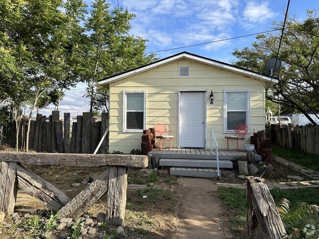 Building Photo - 7603 Alcove Ave Rental