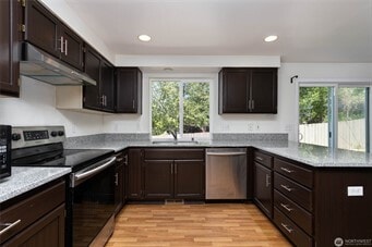 520 S 53rd Pl