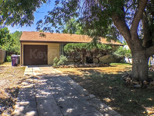 Building Photo - 1285 S Holly St