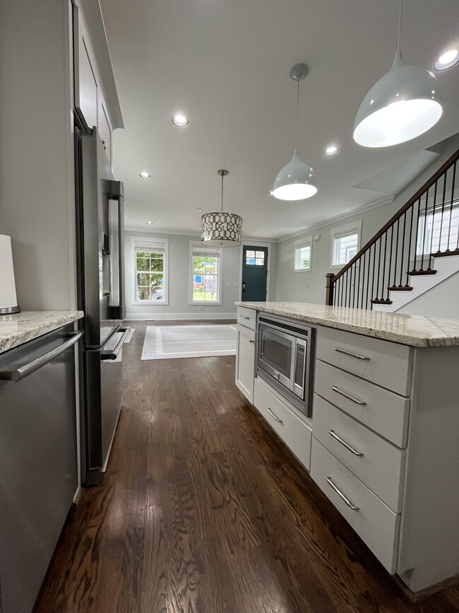 Photo - 1705 14th Ave S