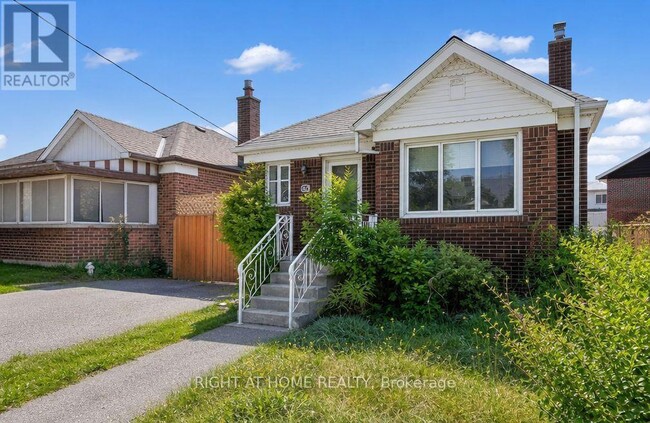 Photo - 1788 Keele St