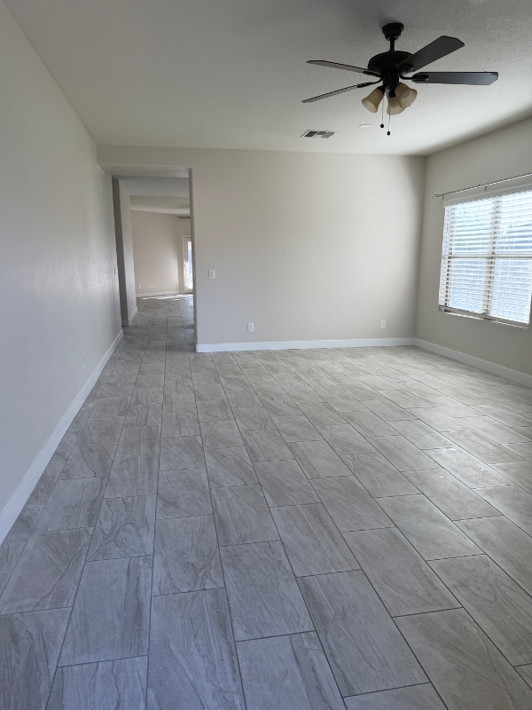 Photo - 597 W Barrus St