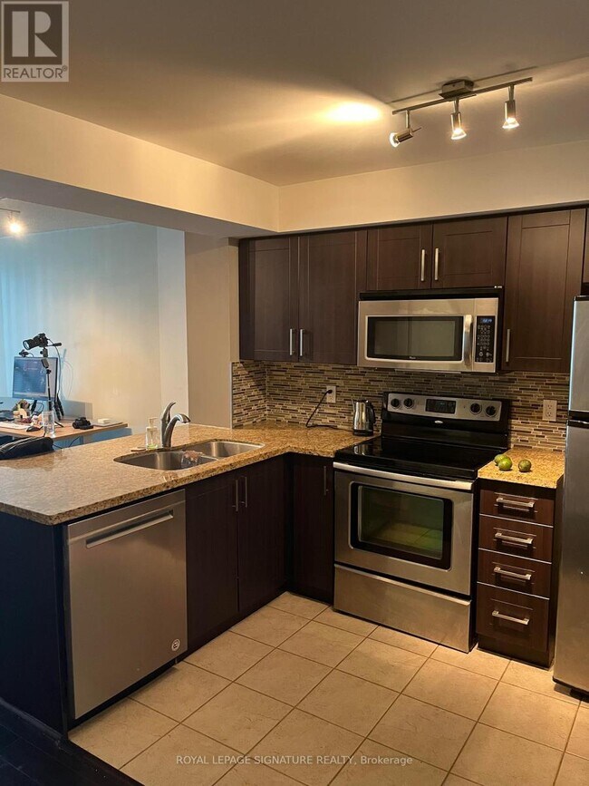 Photo - 323 Richmond St E Unit 1010