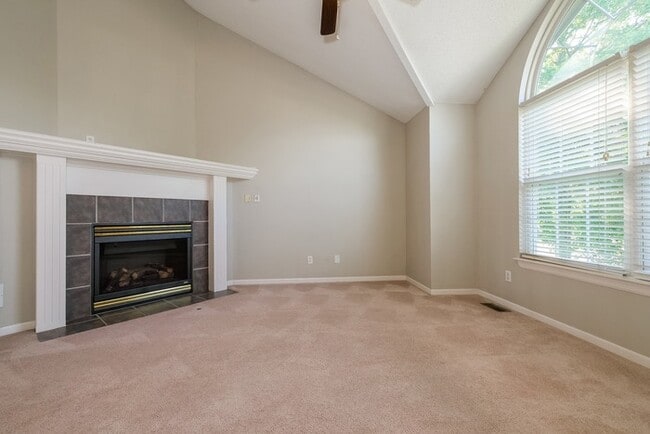 Photo - 15420 NW 137th St