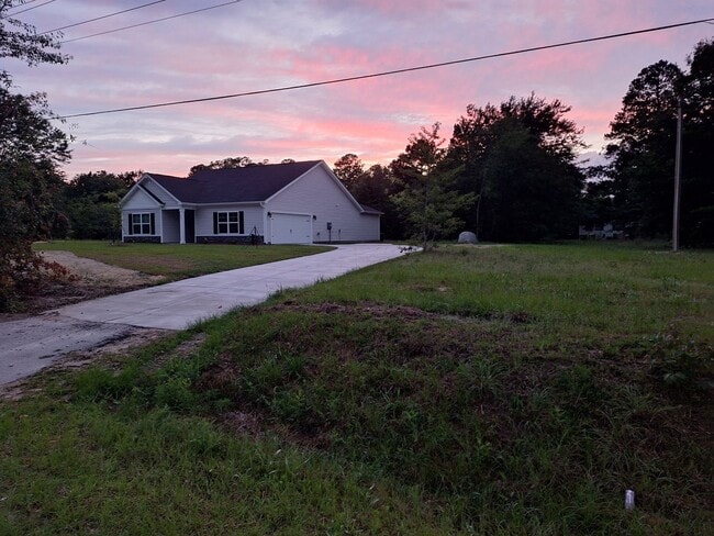 Photo - Newer Three Bedroom Home in Elgin SC!