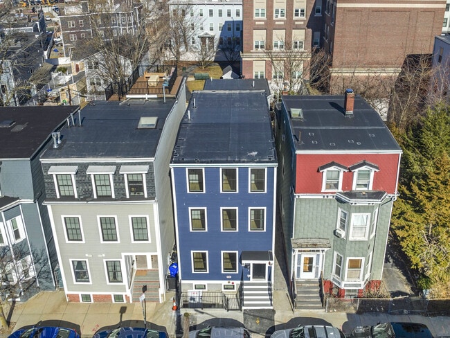 Photo - 48 Woodward St