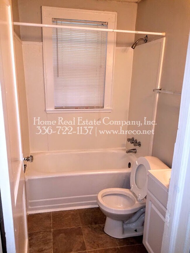 Photo - 123 S Poplar St Apartamento Unidad 123