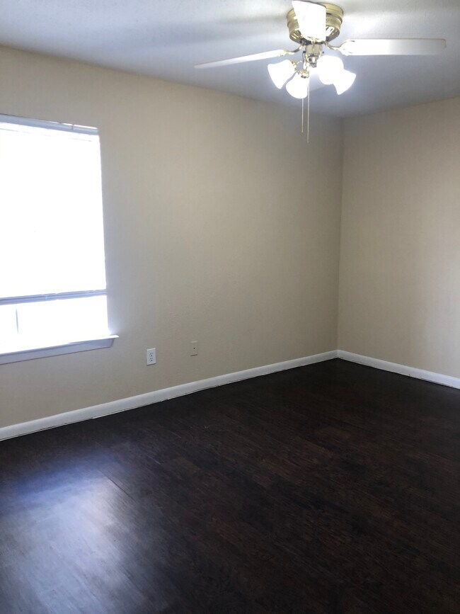 Photo - Southmore Park Apartments