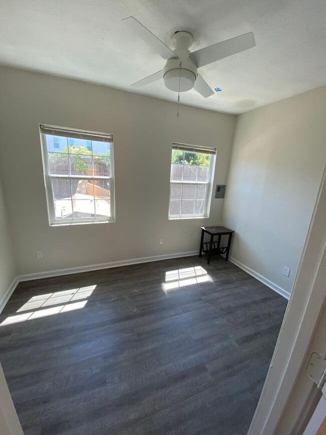 Photo - 615 Parkview Ave Unit Apartment 2