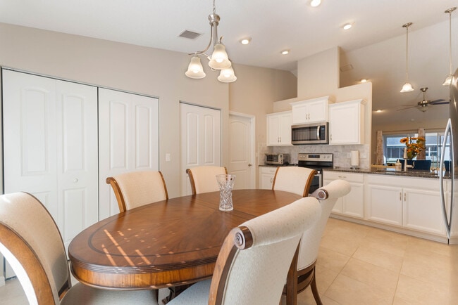 Photo - 15 Raeland Ln