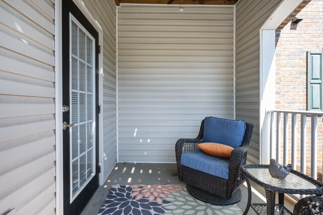 2BR, 2BA - 1253SF - Balcony