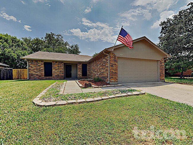 2537 Rialto Way