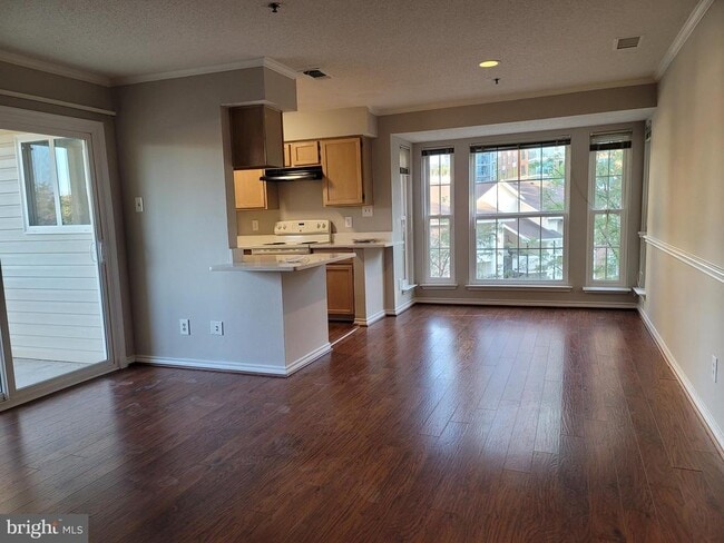 Photo - 1524 Lincoln Way Unit 305