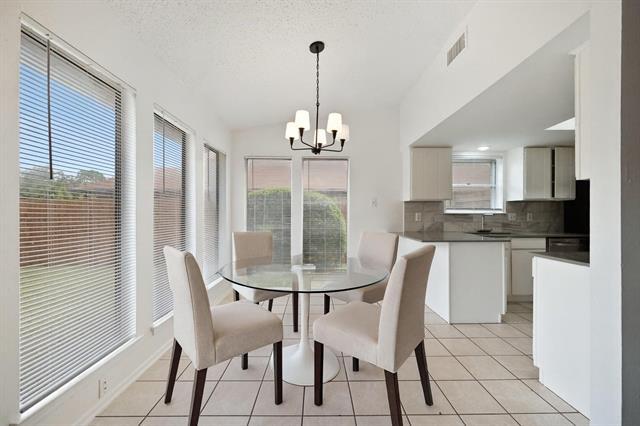 Photo - 2813 Raintree Dr