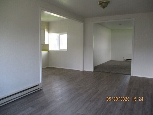 1104 2nd St