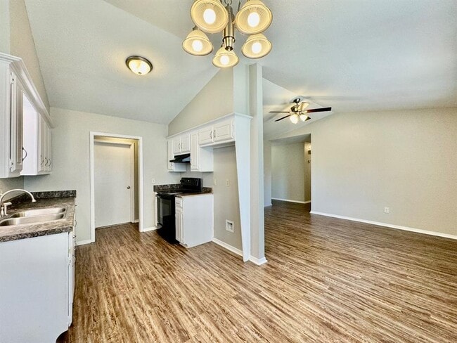 Photo - 1006 Richmond St