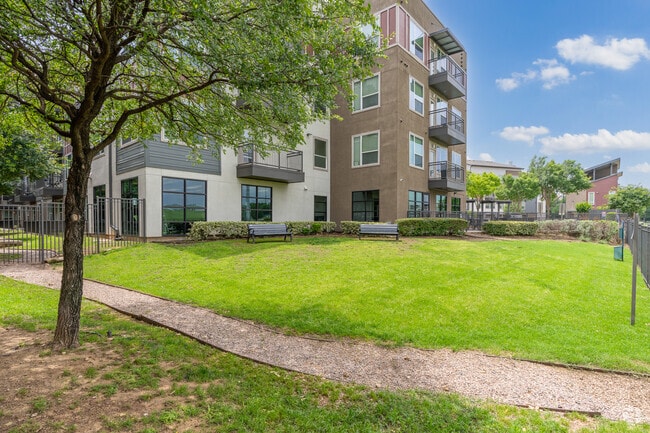 Green Space - Oaks Trinity