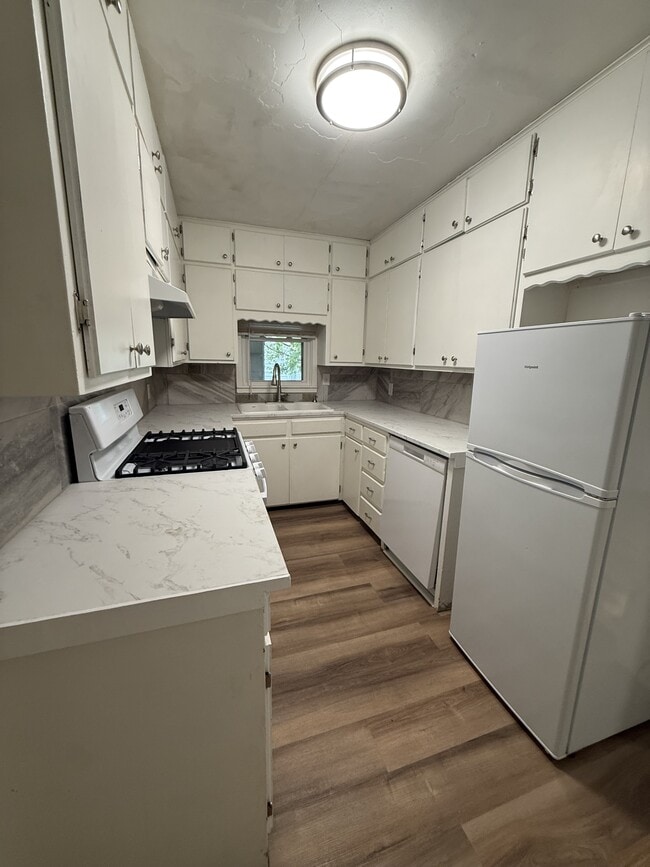 Photo - 207 S Berry St