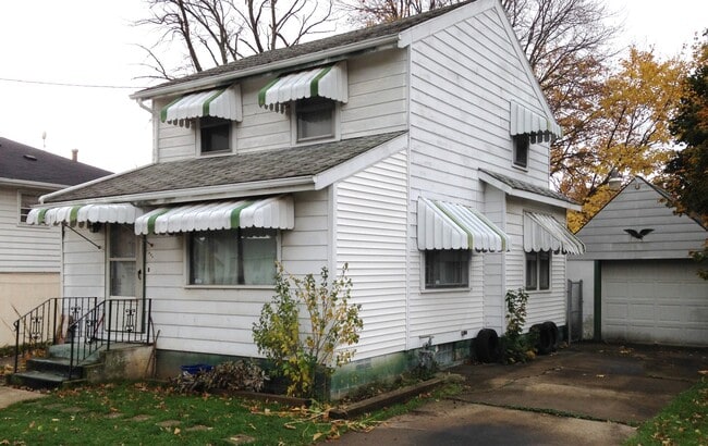 Building Photo - 1410 15th St NE