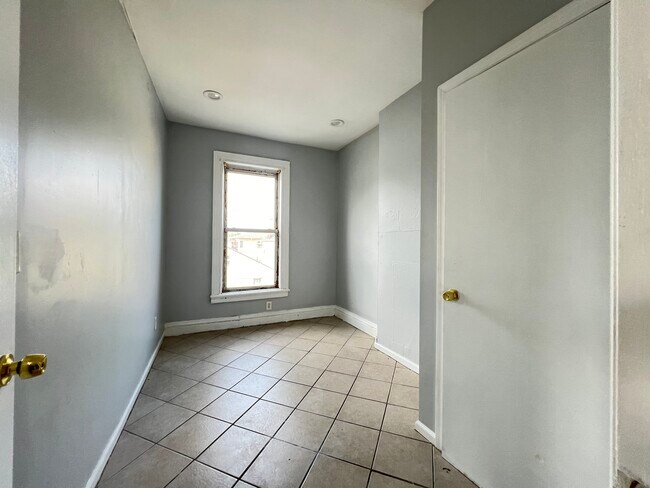 35 William St 3L - 31 William St Unit 3L