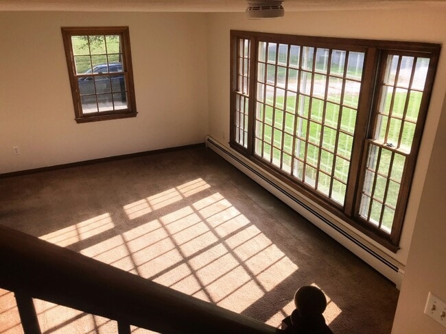 22 Valliria Drive Living room