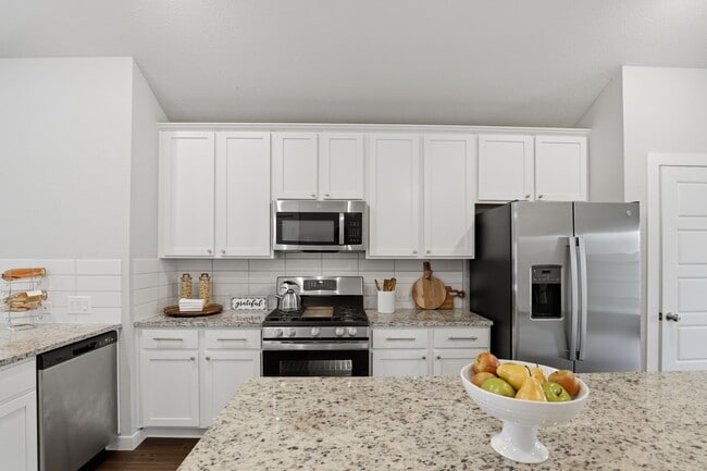 Building Photo - 3318 Trl Vw Dr