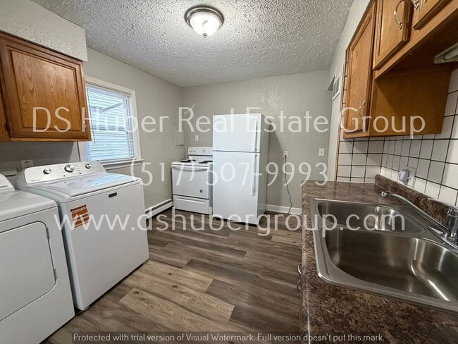 Photo - 4927 Starr Ave