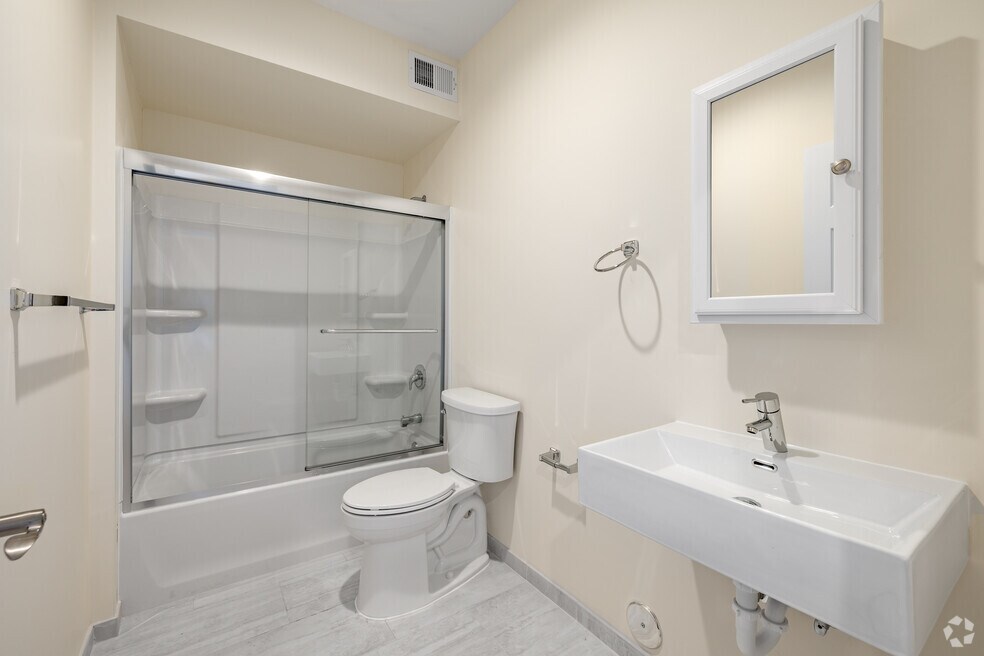 2BR, 2BA - Second Bathroom