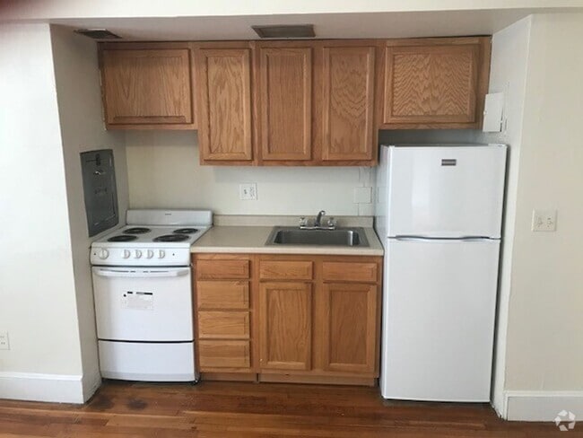 Building Photo - No brokers Fee, No Security Deposit,  Heat... Rental