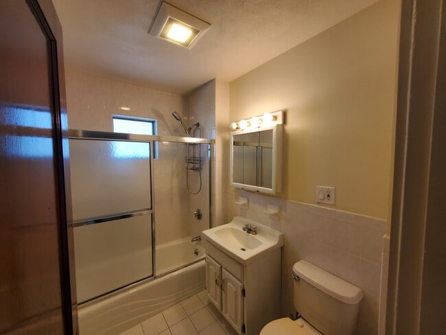 Photo - 162 Beech St Unit NA