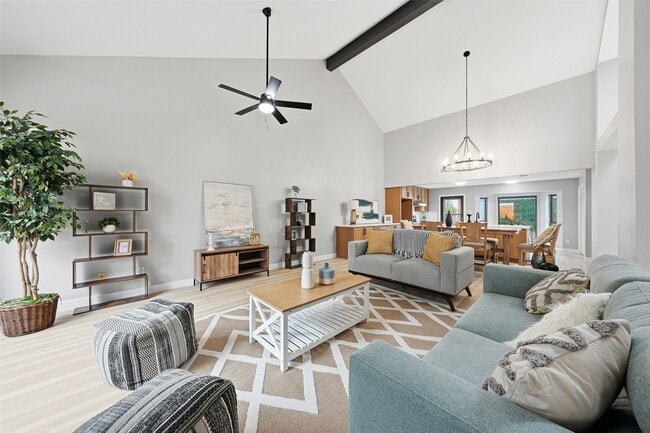 Building Photo - 2026 Ashford Hollow Ln